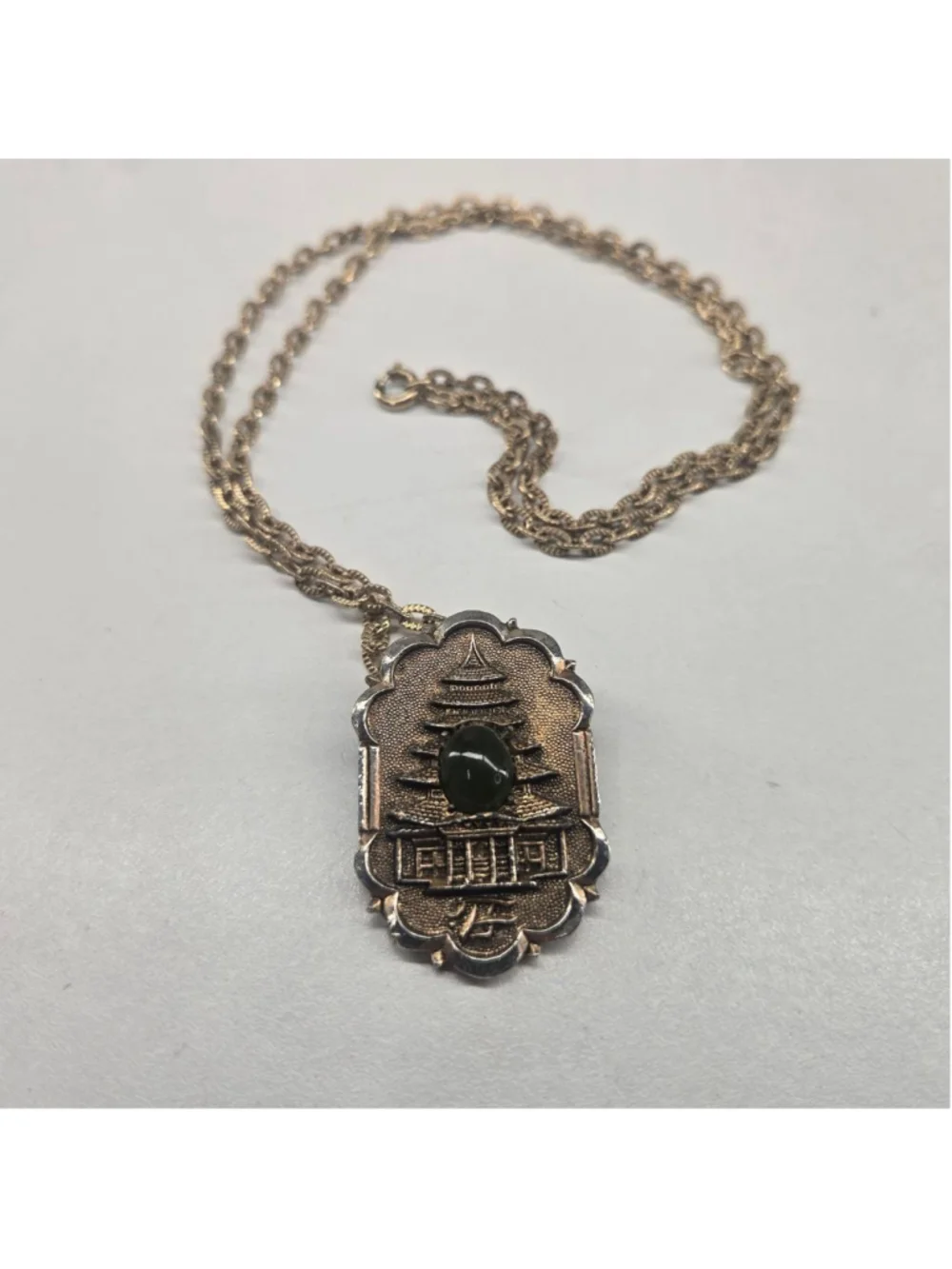 PERI Pagoda Jade Cabachon Pendant Necklace Brooch Pin Option Vintage Women's